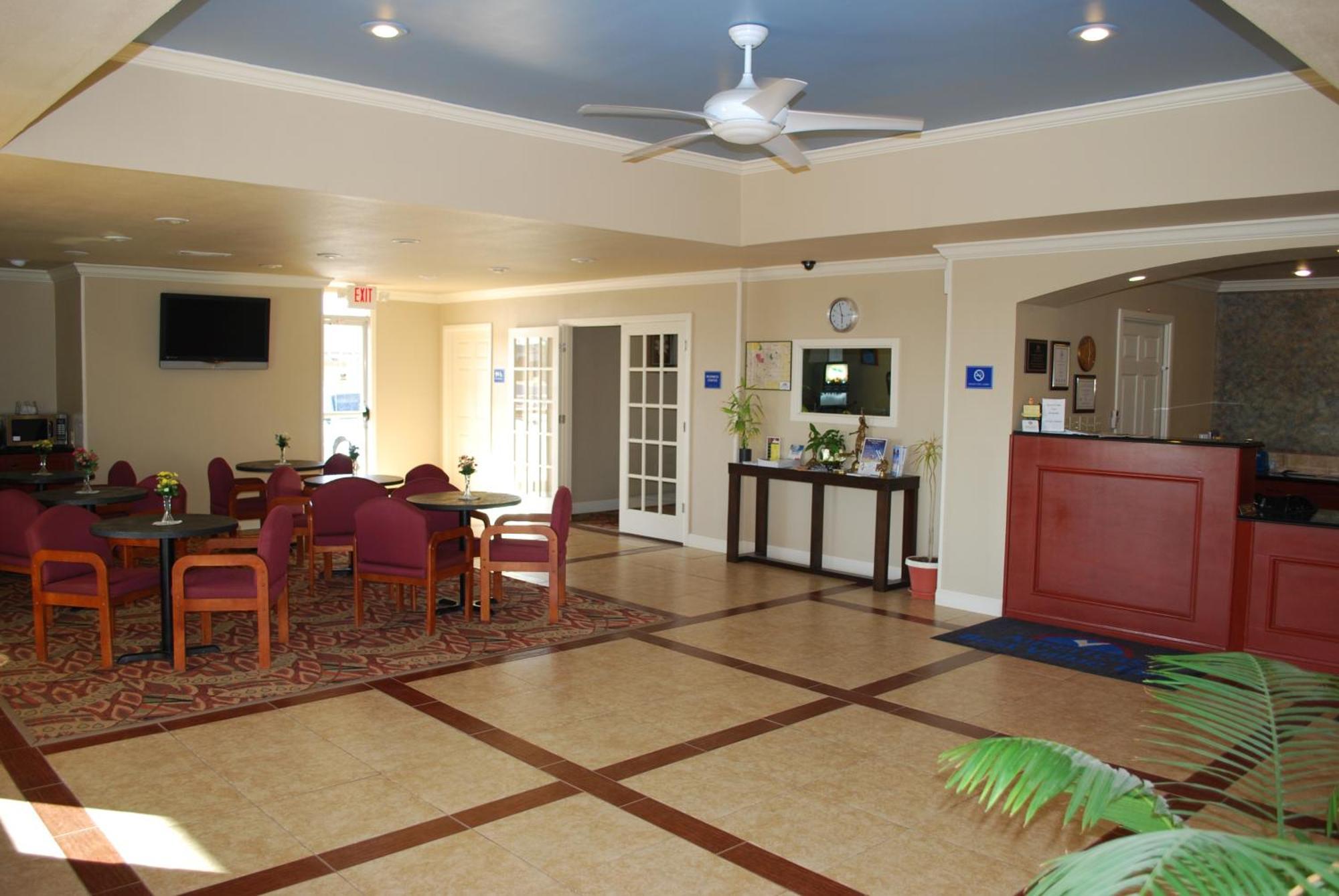 Americas Best Value Inn Lubbock East Екстериор снимка