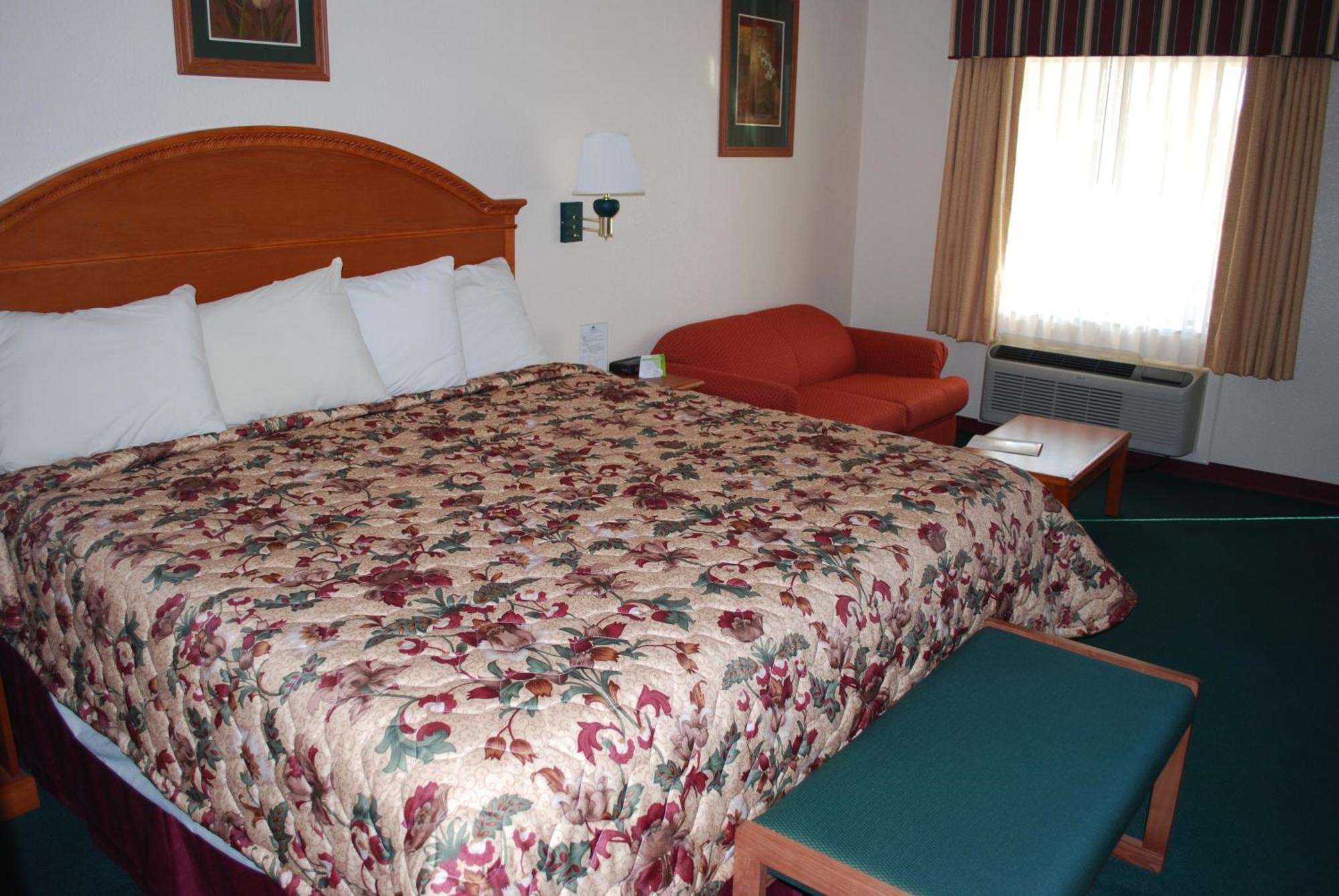 Americas Best Value Inn Lubbock East Екстериор снимка