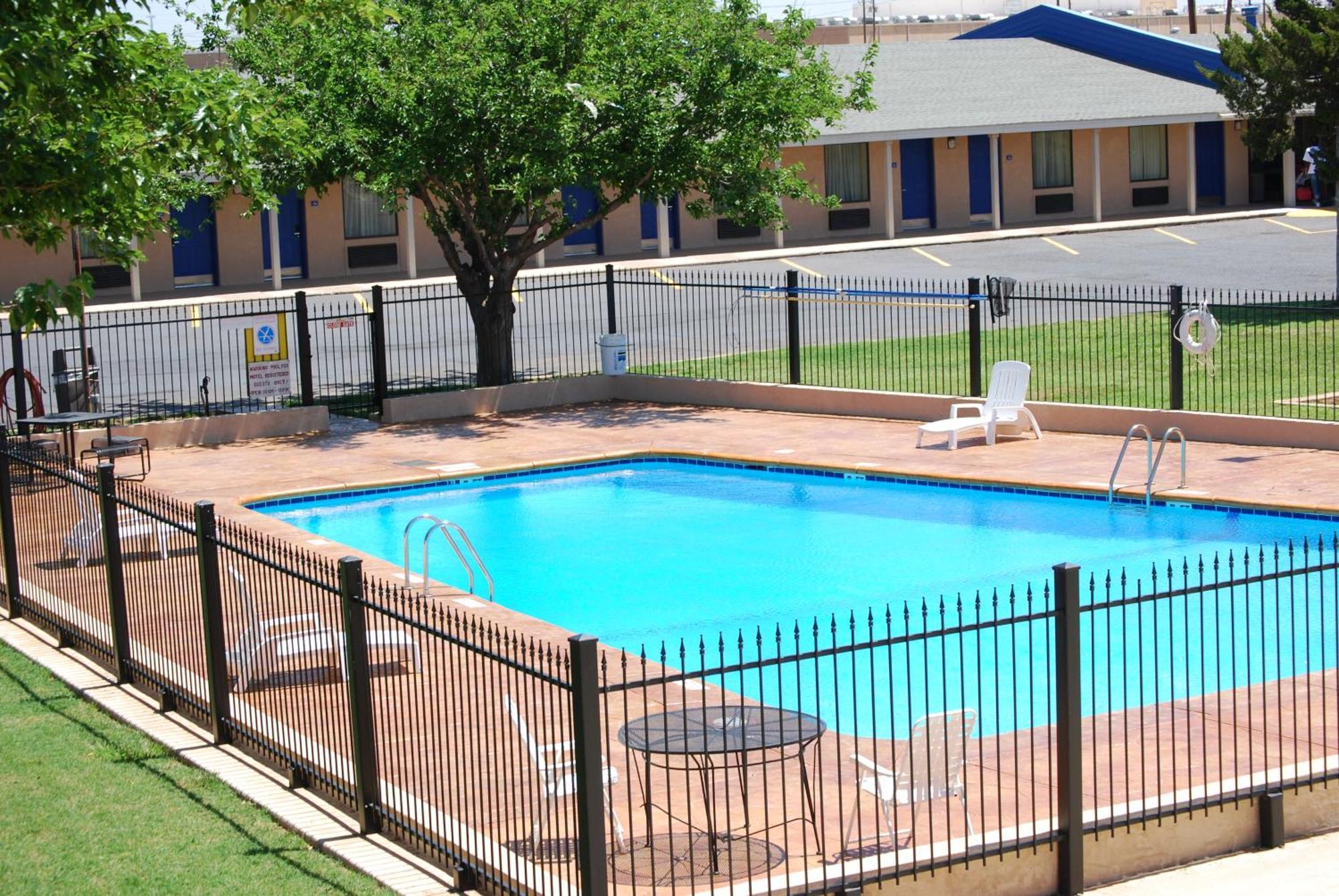 Americas Best Value Inn Lubbock East Екстериор снимка