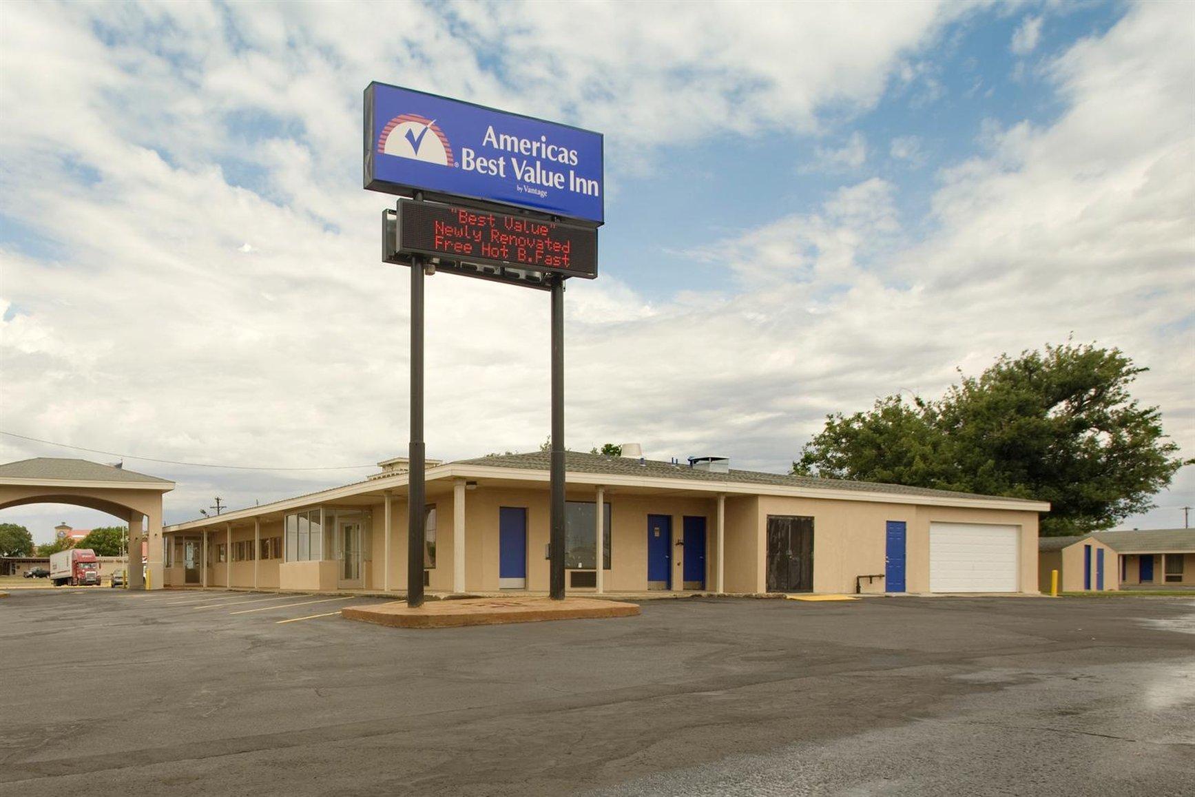 Americas Best Value Inn Lubbock East Екстериор снимка