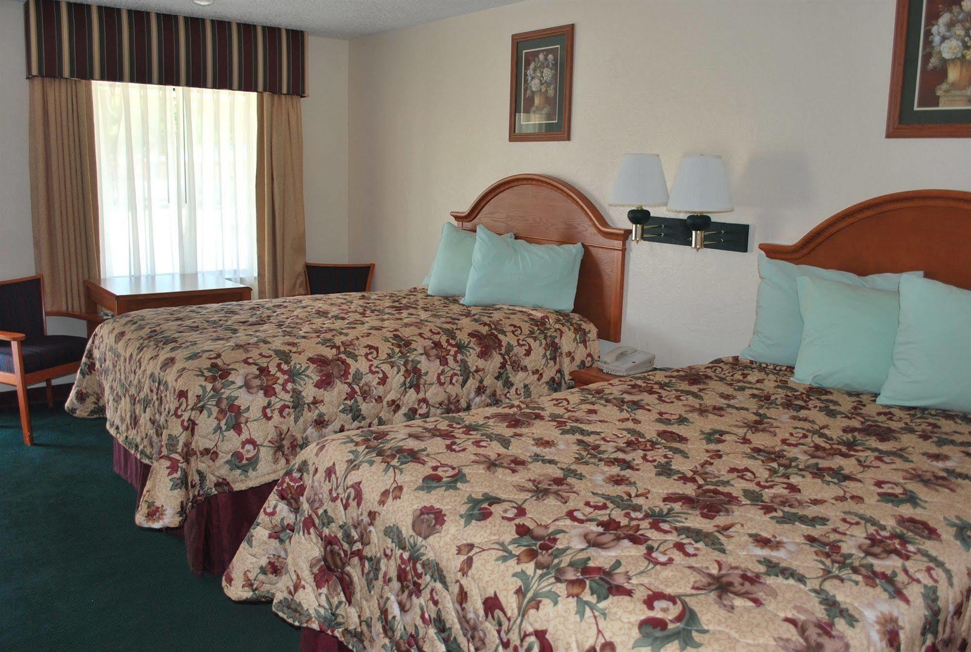 Americas Best Value Inn Lubbock East Екстериор снимка