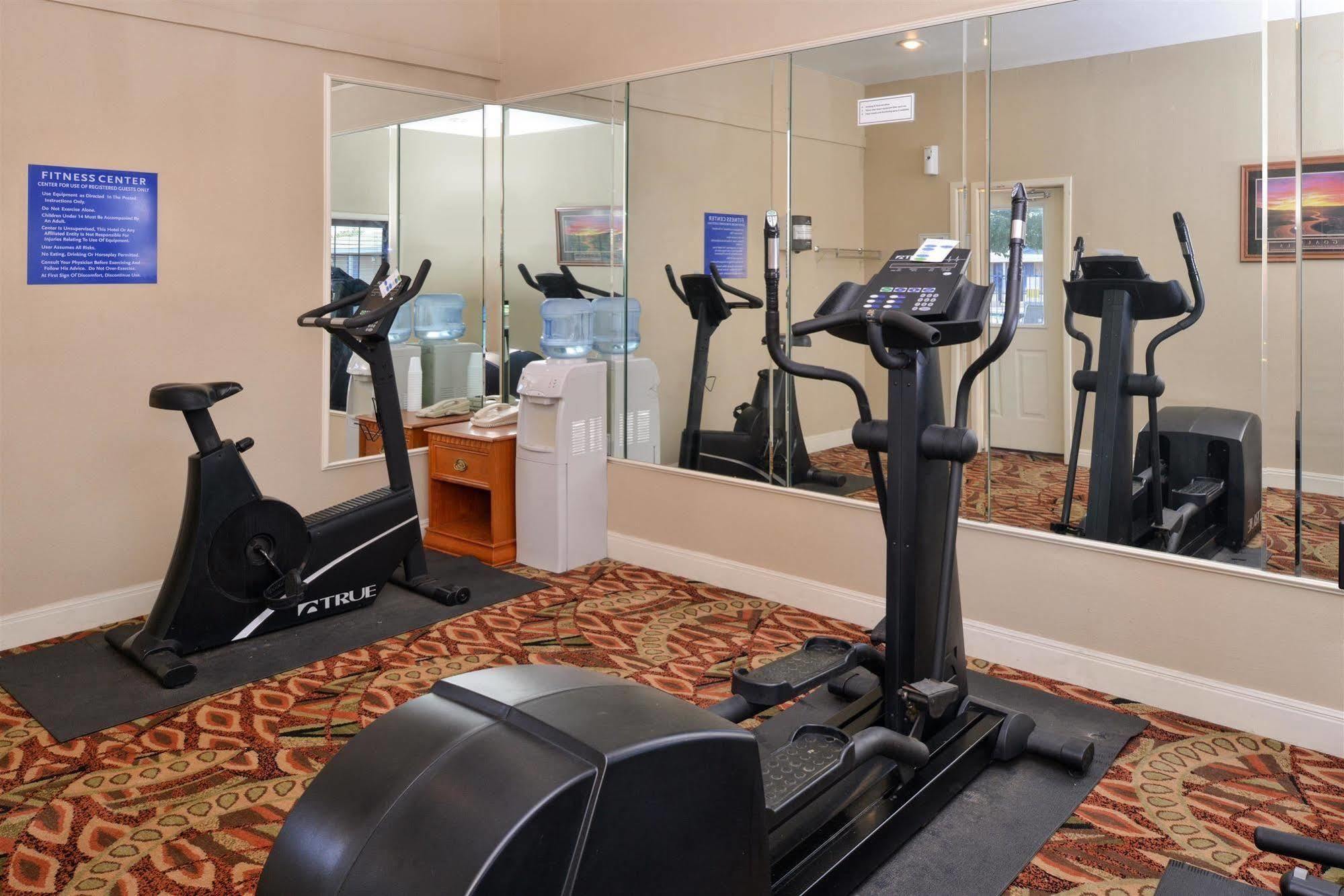 Americas Best Value Inn Lubbock East Екстериор снимка