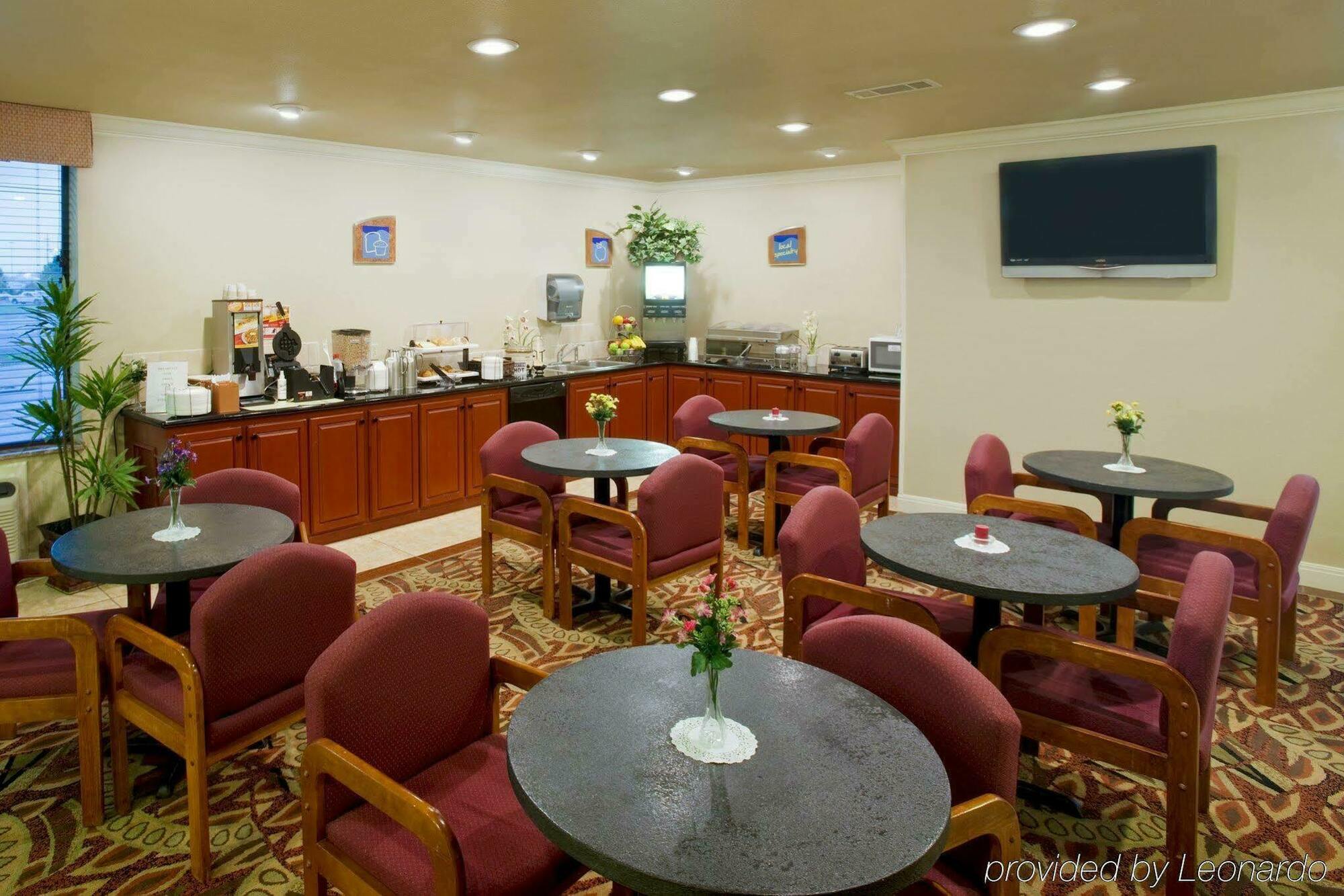 Americas Best Value Inn Lubbock East Екстериор снимка